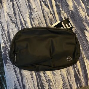 Lululemon Wear Everywhere belt bag NWT!